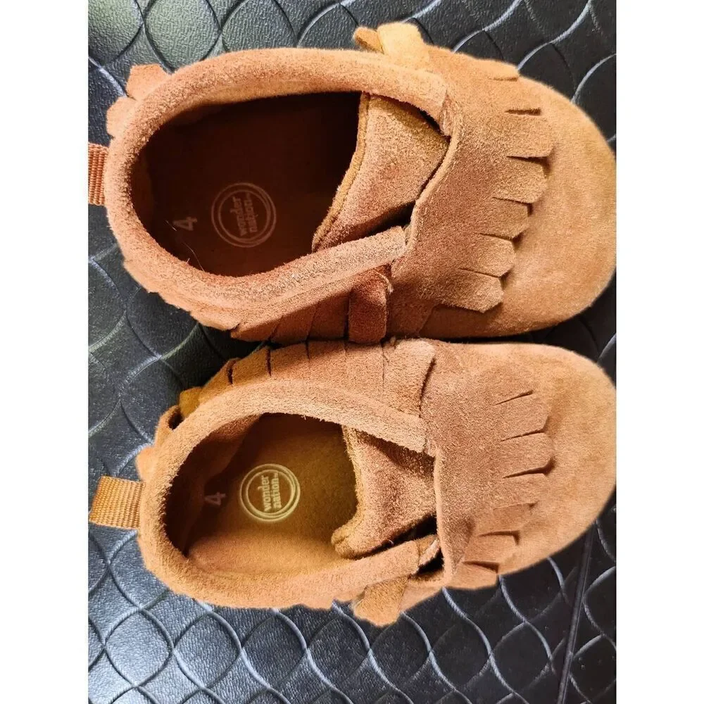 Size 4 Crocs and Wonder Nation Moccasins #A18